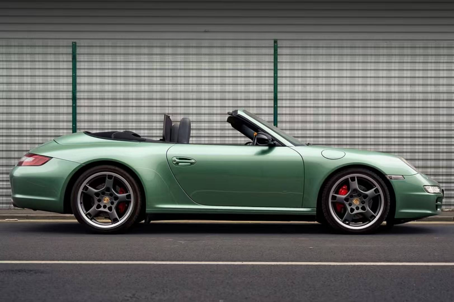 Francesca Green – PVC Metallic Gloss Vinyl Wrap