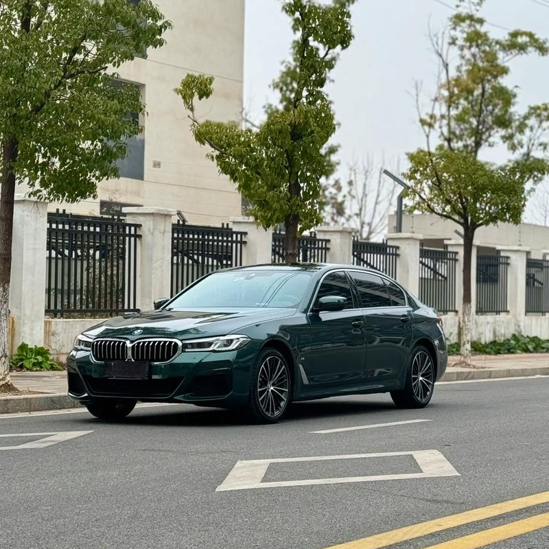 Gotland Green – PVC Metallic Gloss Vinyl Wrap